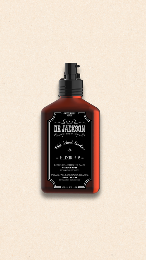 Bild einer 100 ml Flasche von Dr. Jackson Old School Barber Elixir 5.2 Beard Conditioner Balm. Die braune Flasche hat ein klassisches Design mit schwarzem Pumpspender und weißer Schrift. Dieser Bartconditioner-Balsam enthält botanische Extrakte. Auf der Flasche steht in mehreren Sprachen 'Beard Conditioner Balm Without Rinse Botanical Extracts' und 'Bálsamo Acondicionador Barbas Sin Aclarado Extractos Botánicos'.