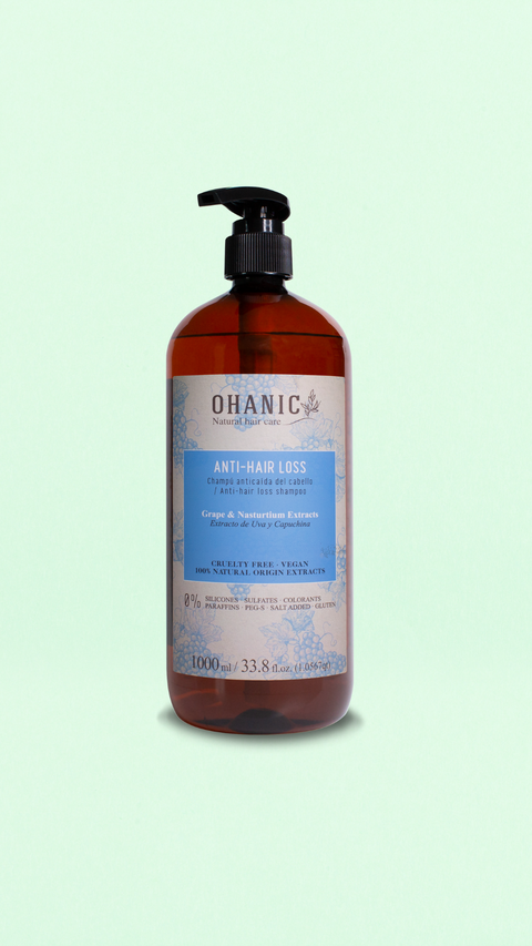 Flasche Ohanic Anti-Haarausfall-Shampoo, 1000 ml, mit Trauben- und Kapuzinerkresse-Extrakt. Vegan, tierversuchsfrei, frei von Silikonen, Sulfaten, Farbstoffen, Paraffinen und Gluten.