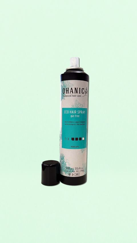 lasche Ohanic Eco Hair Spray, 300 ml, gasfrei, mit natürlichem Fixiermittel. Vegan, tierversuchsfrei, frei von Silikonen, Sulfaten, Farbstoffen, Paraffinen und Gluten.