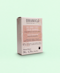 Verpackung des Ohanic festen Shampoos, 50 g, mit Mandelöl. Vegan, tierversuchsfrei, frei von Silikonen, Sulfaten, Farbstoffen, Paraffinen und Gluten.